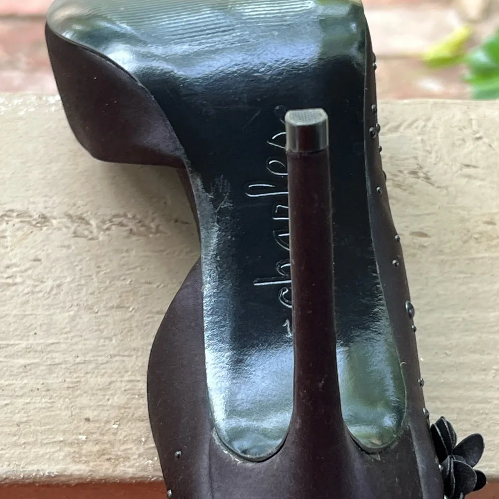 New Charles David Black Floral Stiletto 10 - Picture 6 of 9